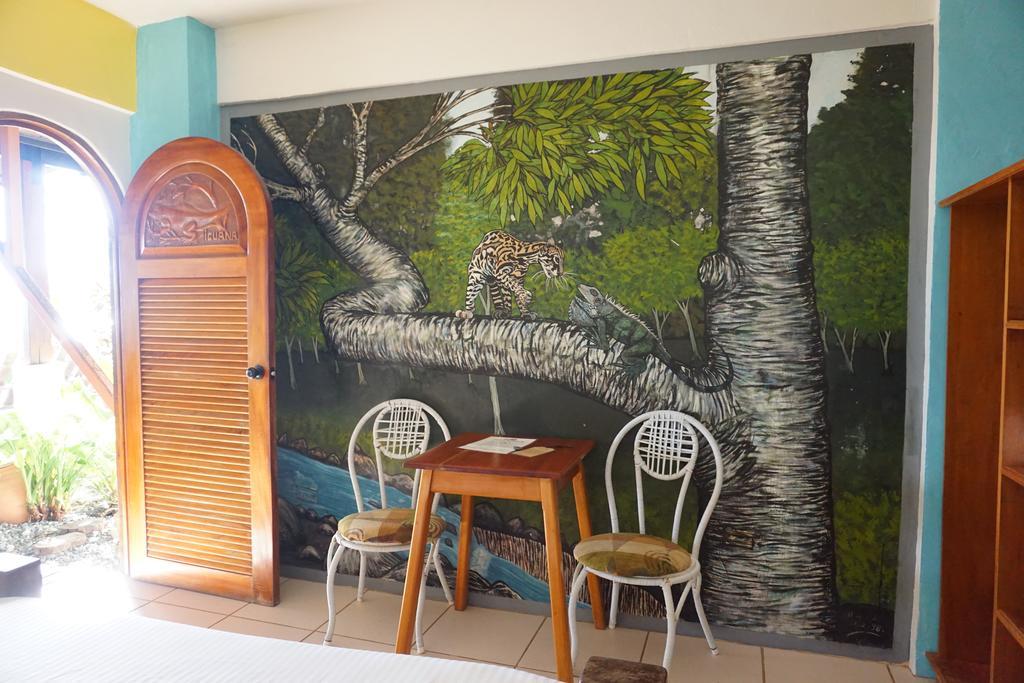 Lookout Inn Beach Rain-Forest Eco Lodge Carate Luaran gambar