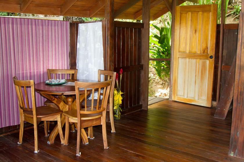 Lookout Inn Beach Rain-Forest Eco Lodge Carate Luaran gambar